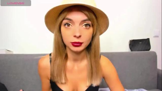 Image 2 of ellen_flow Stream on Chaturbate on 1 month ago