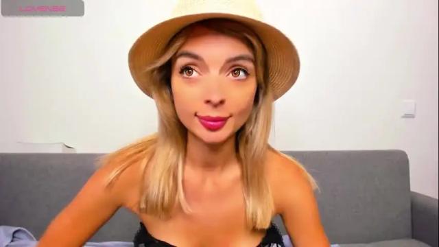Image 10 of ellen_flow Stream on Chaturbate on 17 days ago