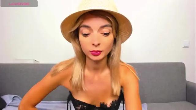 Image 11 of ellen_flow Stream on Chaturbate on 17 days ago