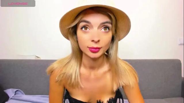 Image 12 of ellen_flow Stream on Chaturbate on 17 days ago