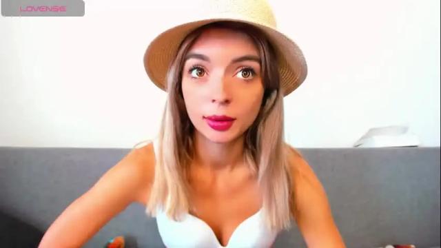 Image 10 of ellen_flow Stream on Chaturbate on 2 days ago