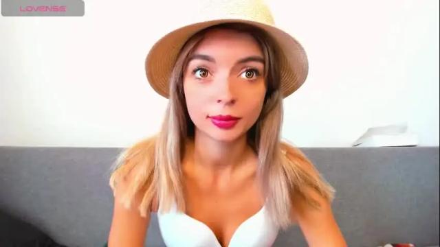 Image 11 of ellen_flow Stream on Chaturbate on 2 days ago