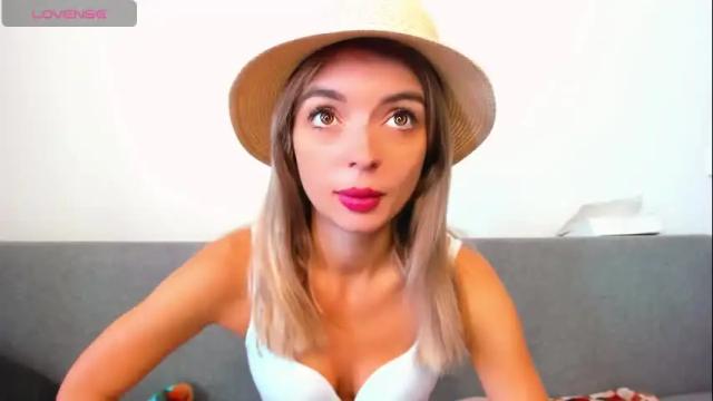 Image 2 of ellen_flow Stream on Chaturbate on 2 days ago