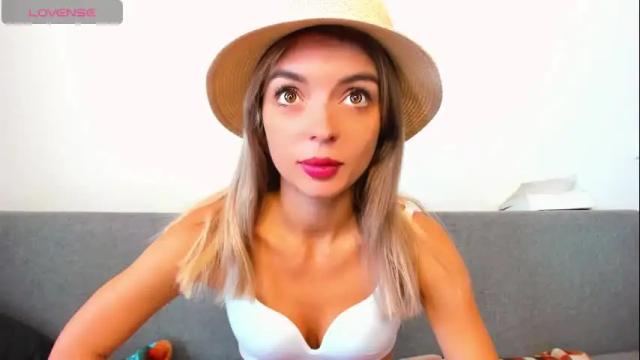 Image 3 of ellen_flow Stream on Chaturbate on 2 days ago