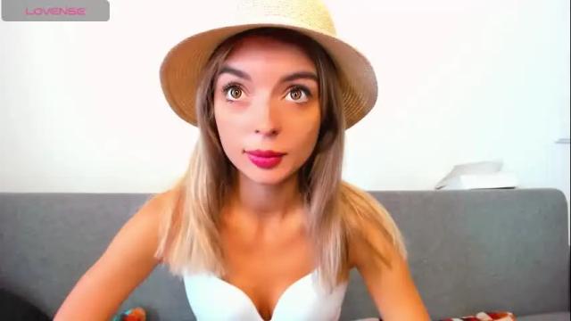 Image 6 of ellen_flow Stream on Chaturbate on 2 days ago