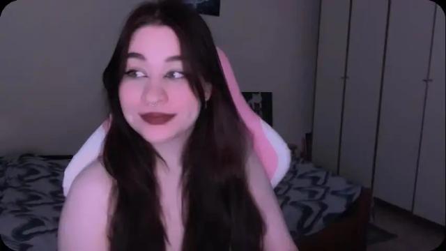 Image 3 of ellen_wright_ Stream on Chaturbate on 2 months ago