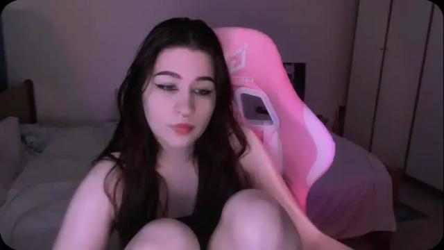 Image 12 of ellen_wright_ Stream on Chaturbate on 2 months ago