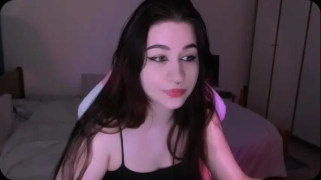 Image 2 of ellen_wright_ Stream on Chaturbate on 2 months ago