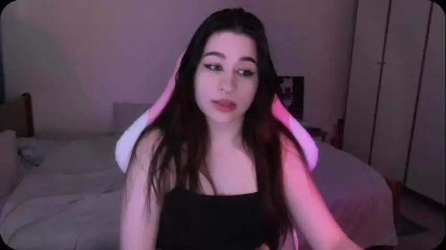 Image 6 of ellen_wright_ Stream on Chaturbate on 2 months ago