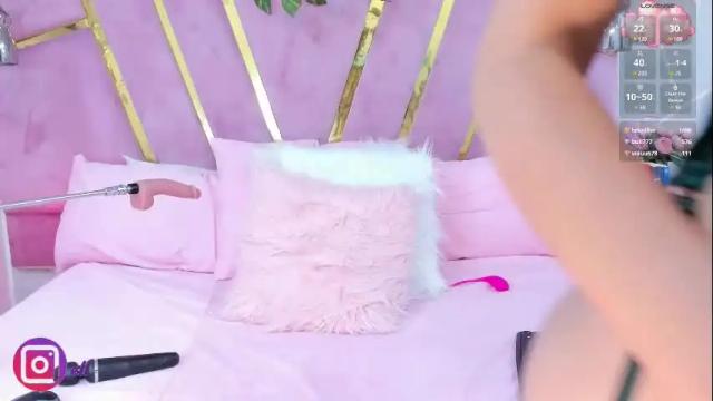 Image 2 of ellenasimons_ Stream on Chaturbate on 1 month ago