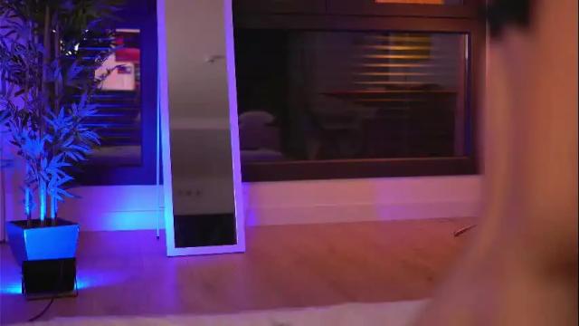 Image 2 of ellenkarter Stream on Chaturbate on 17 days ago