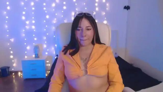 Image 4 of ellenroy Stream on Chaturbate on 11 months ago