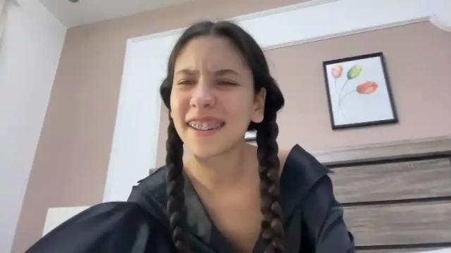 Image 4 of elli_rosse Stream on Chaturbate on 24 months ago