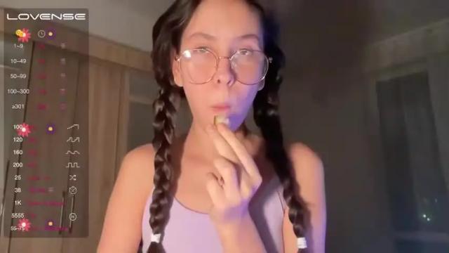 Thumbnail 3, elli_rosse's Stream at Chaturbate, 23 months ago