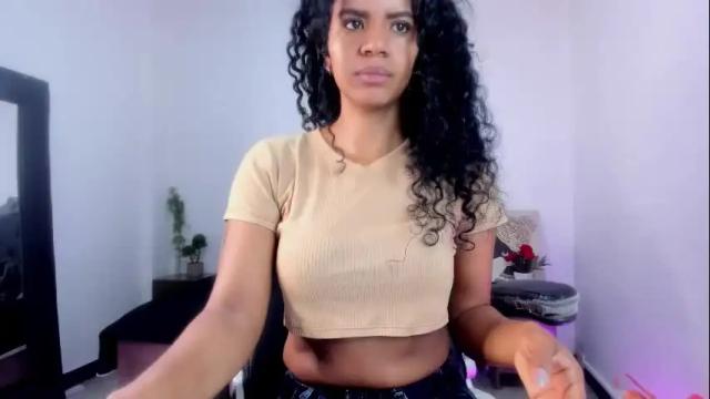 Image 3 of ellie_alves Stream on Chaturbate on 1 month ago