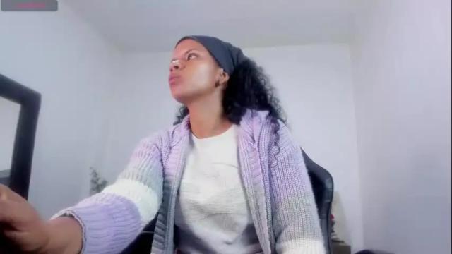 Image 4 of ellie_alves Stream on Chaturbate on 15 days ago