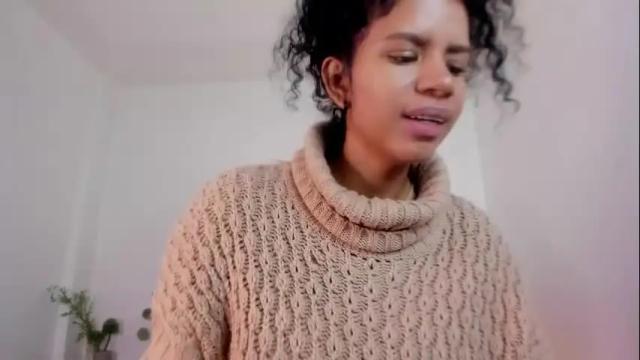 Image 11 of ellie_alves Stream on Chaturbate on 6 days ago