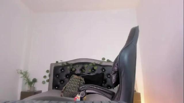 Image 3 of ellie_alves Stream on Chaturbate on 6 days ago