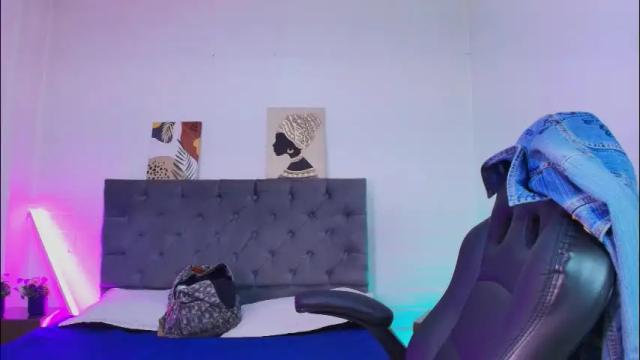 Image 7 of ellie_alves Stream on Chaturbate on 1 month ago