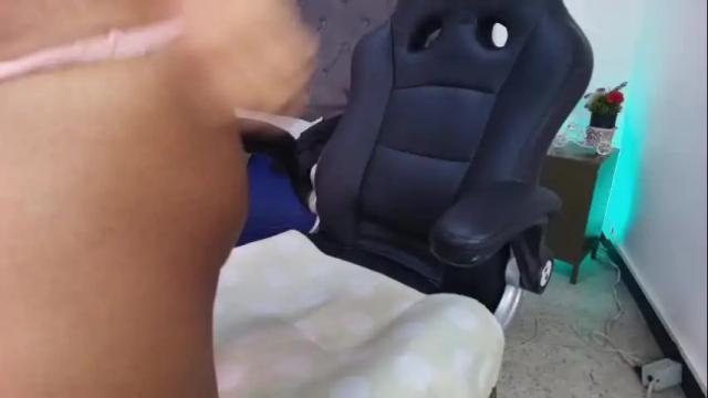 Image 6 of ellie_alves Stream on Chaturbate on 1 month ago