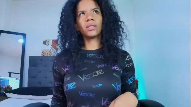 Image 4 of ellie_alves Stream on Chaturbate on 1 month ago