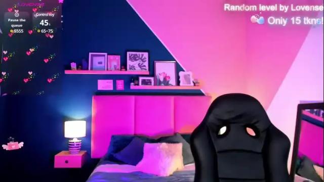 Image 11 of ellie_jhonson_ Stream on Chaturbate on 28 days ago