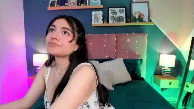 Image 8 of ellie_jhonson_ Stream on Chaturbate on 2 days ago