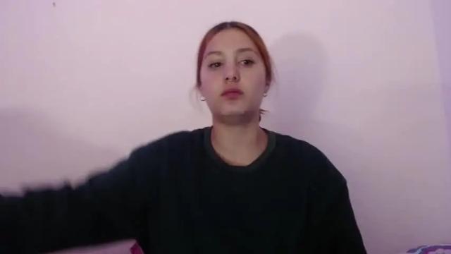 Image 12 of ellie_solee Stream on Chaturbate on 18 months ago