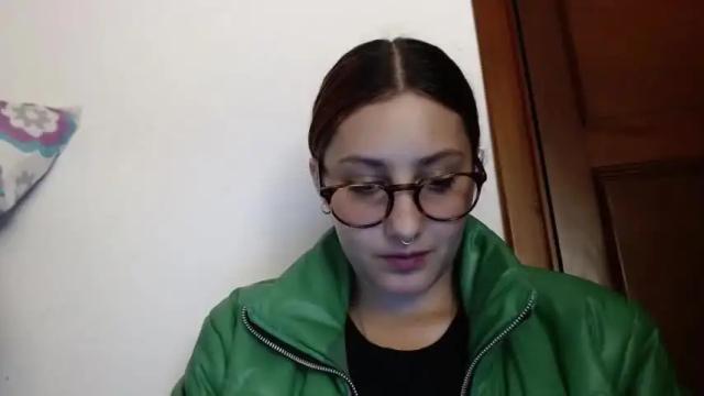 Image 3 of ellie_solee Stream on Chaturbate on 18 months ago