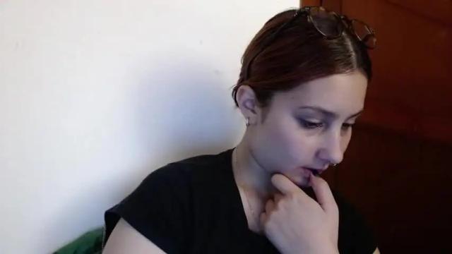 Image 8 of ellie_solee Stream on Chaturbate on 18 months ago