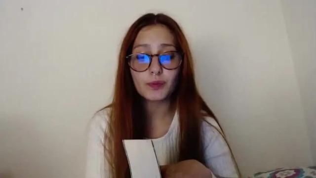 Image 7 of ellie_solee Stream on Chaturbate on 16 months ago