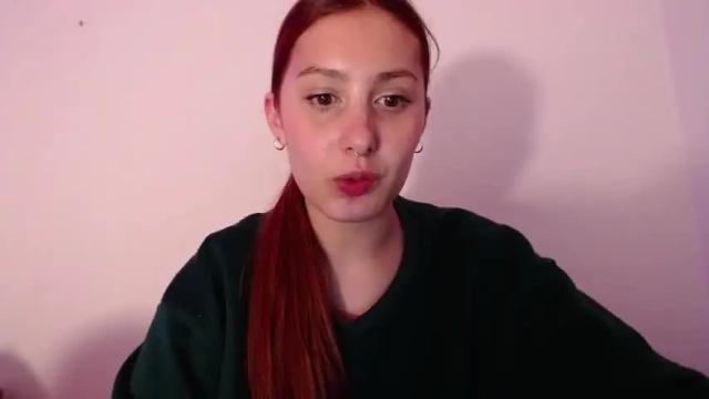Image 12 of ellie_solee Stream on Chaturbate on 16 months ago