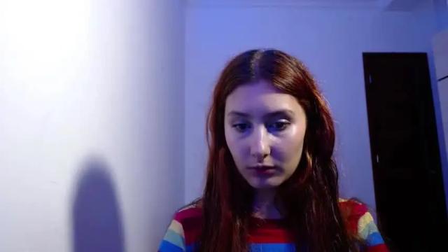 Image 12 of ellie_solee Stream on Chaturbate on 15 months ago
