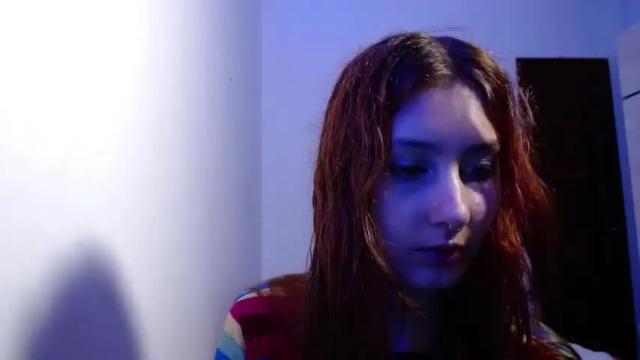 Image 8 of ellie_solee Stream on Chaturbate on 15 months ago