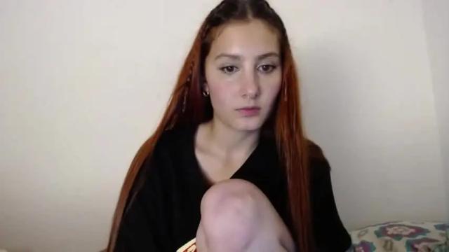 Image 8 of ellie_solee Stream on Chaturbate on 14 months ago