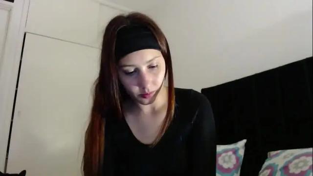 Image 4 of ellie_solee Stream on Chaturbate on 1 month ago