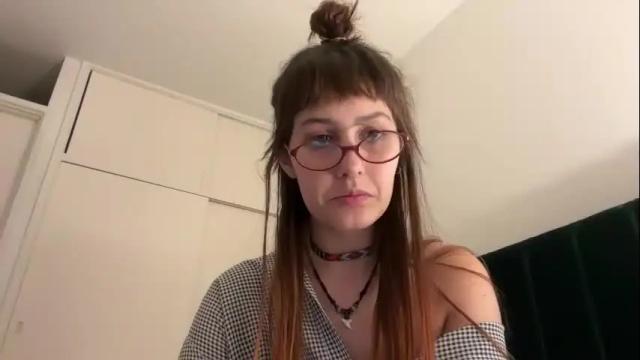 Image 6 of ellie_solee Stream on Chaturbate on 1 day ago