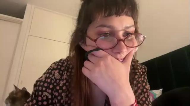 Image 3 of ellie_solee Stream on Chaturbate on 6 months ago