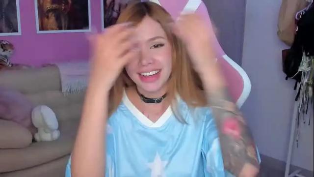 Image 10 of ellie_sweetheart Stream on Chaturbate on 3 months ago