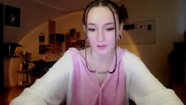Image 11 of ellie_vibe Stream on Chaturbate on 14 months ago