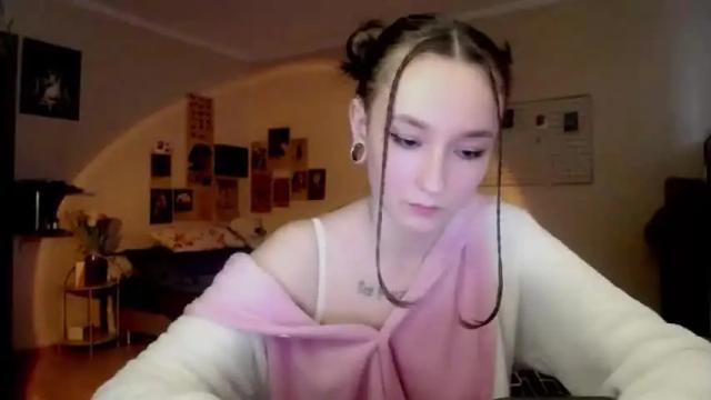 Image 8 of ellie_vibe Stream on Chaturbate on 14 months ago