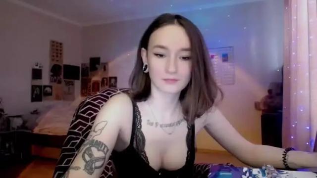 Image 6 of ellie_vibe Stream on Chaturbate on 13 months ago