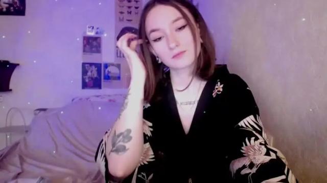 Image 7 of ellie_vibe Stream on Chaturbate on 13 months ago