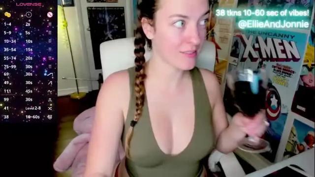 Image 10 of ellieandjonnie Stream on Chaturbate on 1 month ago