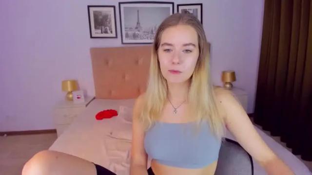 Image 11 of elliebarns Stream on Chaturbate on 16 months ago