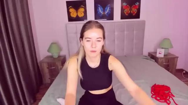 Image 6 of elliebarns Stream on Chaturbate on 16 months ago