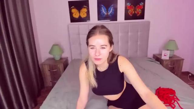 Image 7 of elliebarns Stream on Chaturbate on 16 months ago