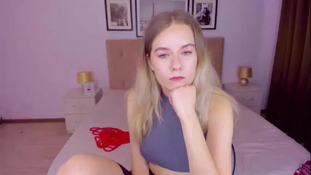 Thumbnail 3, elliebarns's Stream at Chaturbate, 16 months ago