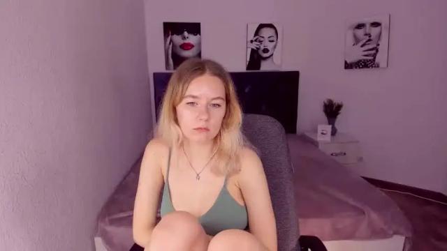 Image 10 of elliebarns Stream on Chaturbate on 15 months ago