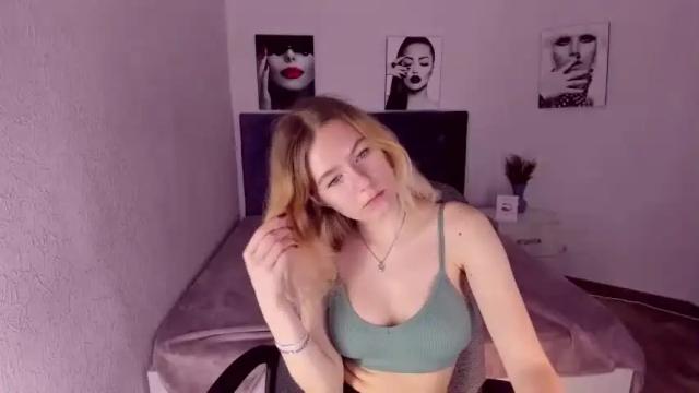 Image 8 of elliebarns Stream on Chaturbate on 15 months ago